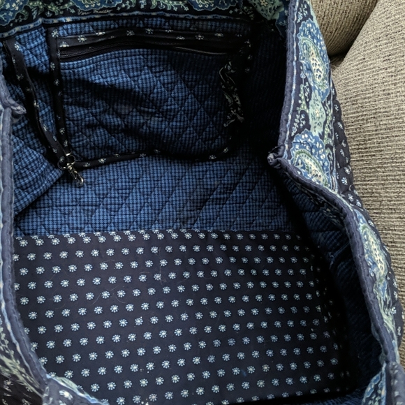 Vera Bradley Tote - Picture 5 of 7